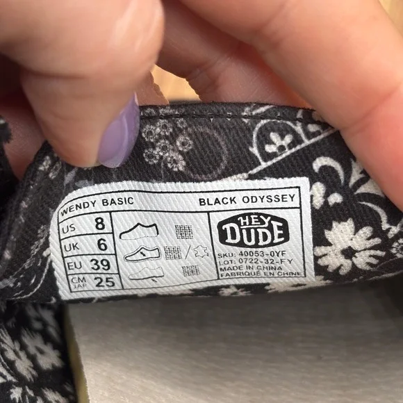 Hey Dude Wendy Basic Black Odyssey Women Size 8 Black Excellent Slip On Loafers - Picture 8 of 8